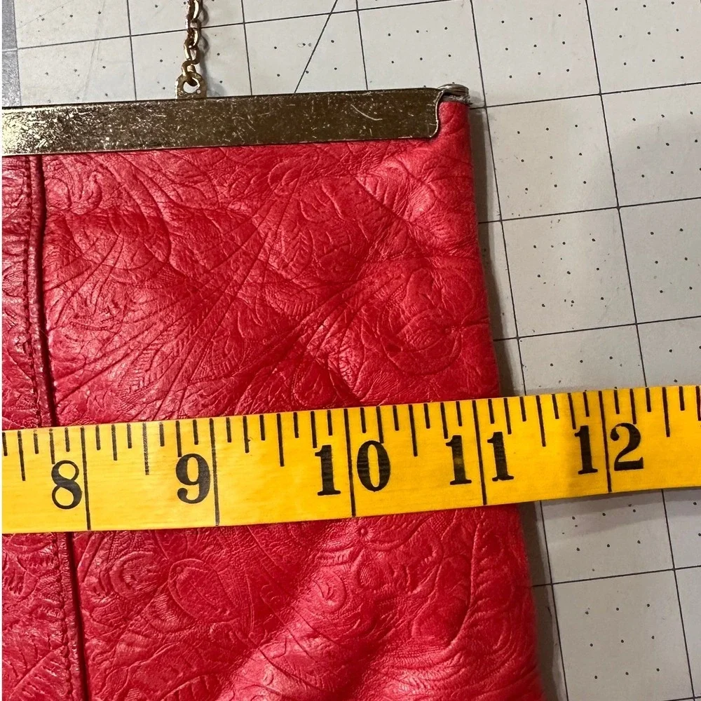 Vintage Red Embossed‎ Leather Clutch Bag Gold Chain Strap Floral Paisley Good